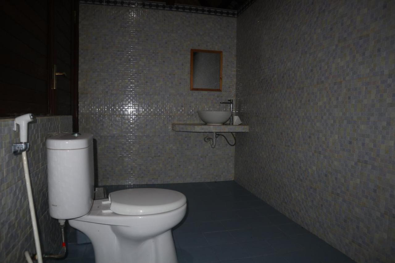 Svaha Nusa Guest House Нуса-Лембонган Экстерьер фото