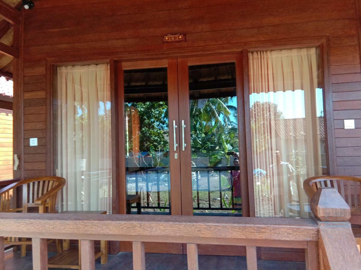Svaha Nusa Guest House Нуса-Лембонган Экстерьер фото
