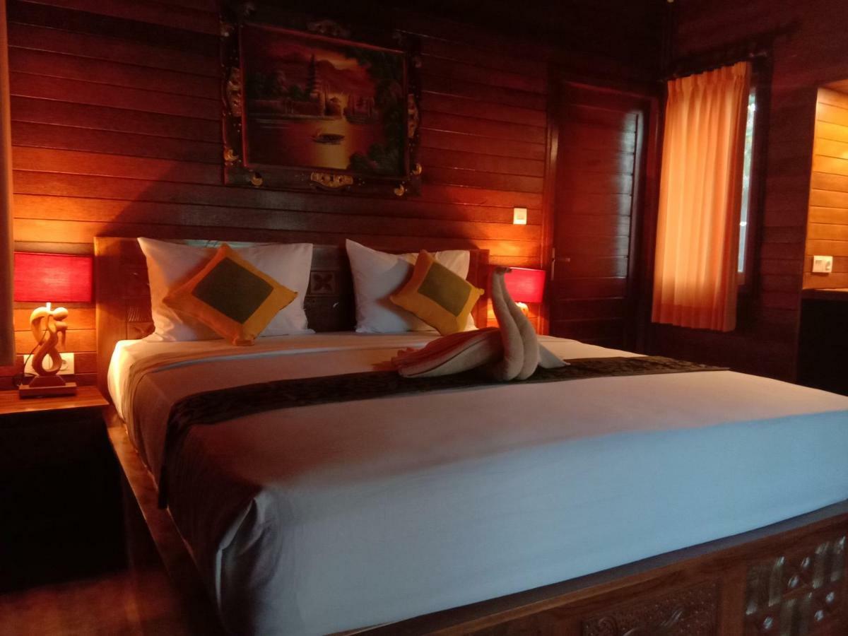 Svaha Nusa Guest House Нуса-Лембонган Экстерьер фото