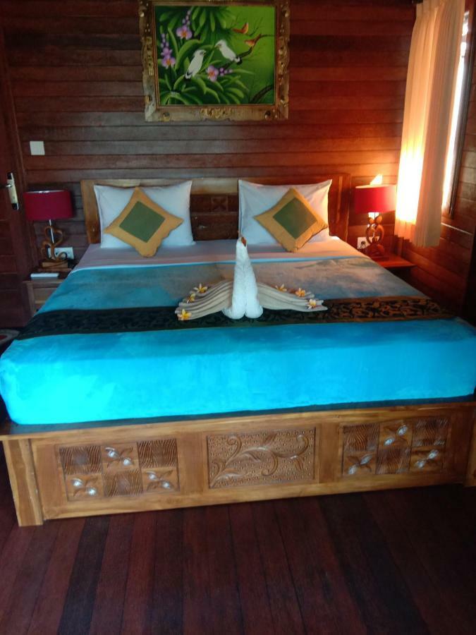 Svaha Nusa Guest House Нуса-Лембонган Экстерьер фото